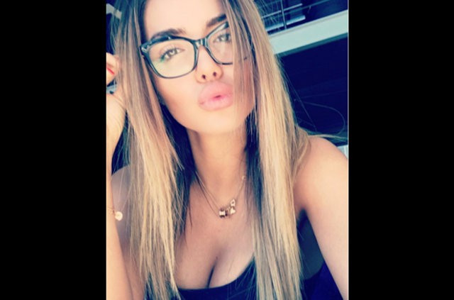 Papazın kızı Playboy'a soyundu instagram yıkıldı! - Resim: 2