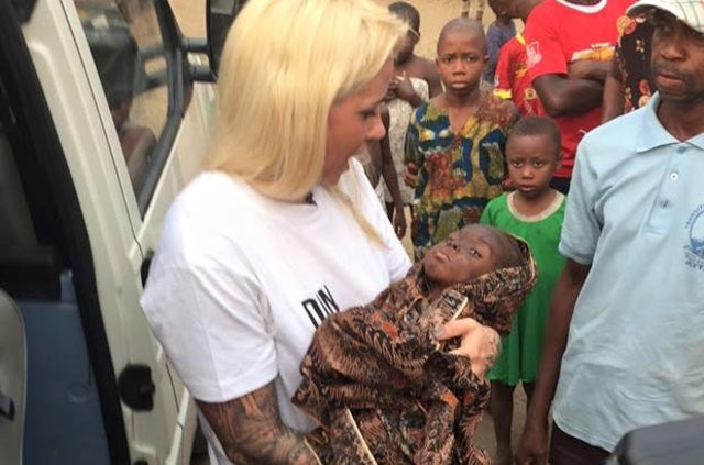 Ailesi cadı diye sokağa attı - Resim: 2