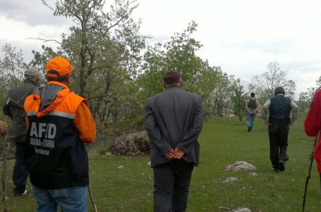 Zihinsel engelli kız ot yiyerek hayatta kaldı - Resim: 2