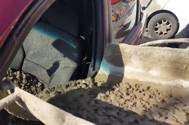 İhaneti affetmedi uluorta soydu saçından sürükleye sürükleye... - Resim: 2