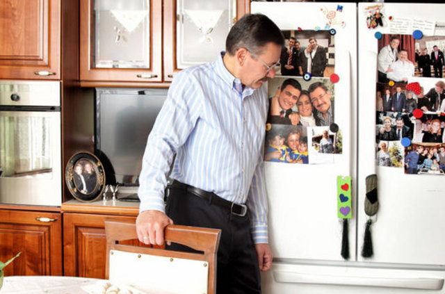 Melih Gökçek aslen nereli eşi Nevin Gökçek ve 2 oğlu ile gelini... - Resim: 1