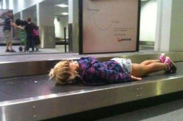 Uçaktaki bu görüntü herkesi hayrete düşürdü - Resim: 1