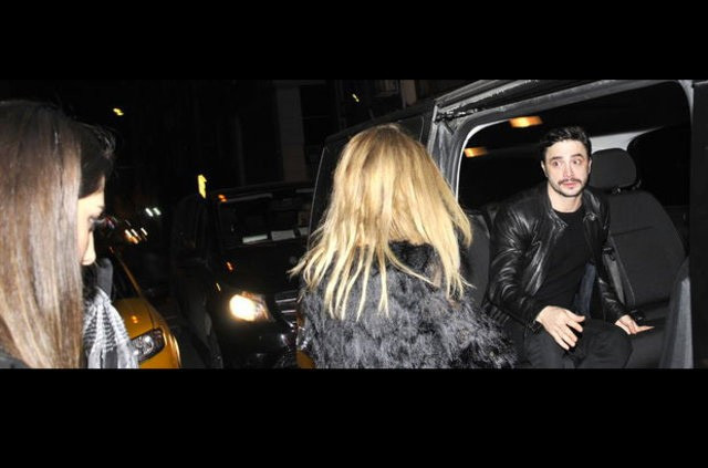 Ahmet Kural çapkınlıkta 2 kadın 4 puro bir otel! - Resim: 2