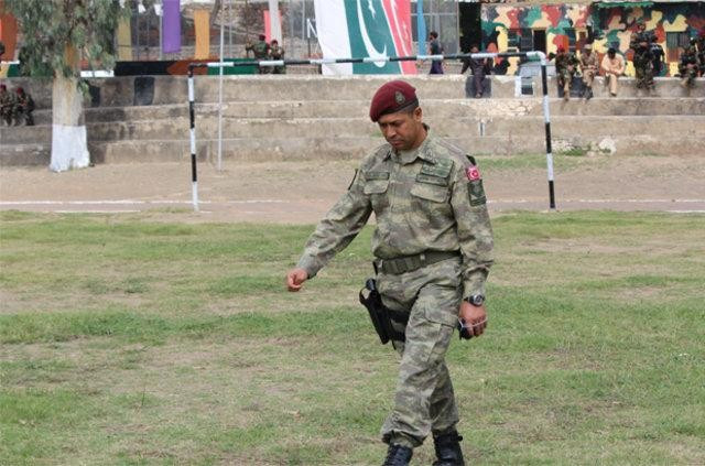 Şehit Ömer Halisdemir'in pastasını yaptılar! - Resim: 3