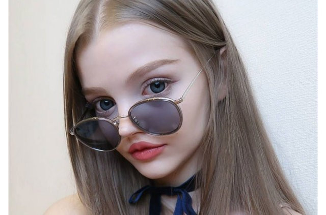 5 çocuğu var ama Barbie'ye benzemek için servet harcadı - Resim: 4