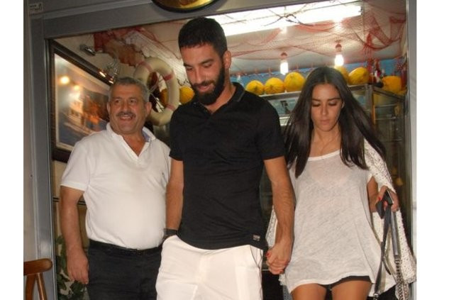 Arda Turan'ın sevgilisi dudaklarına dolgu yaptırdı - Resim: 1