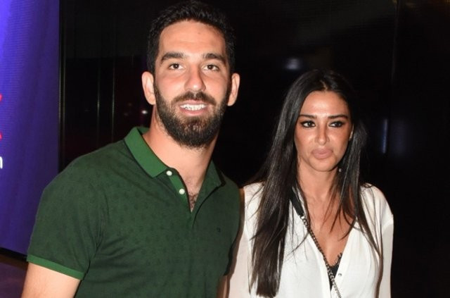 Arda Turan'ın sevgilisi dudaklarına dolgu yaptırdı - Resim: 2