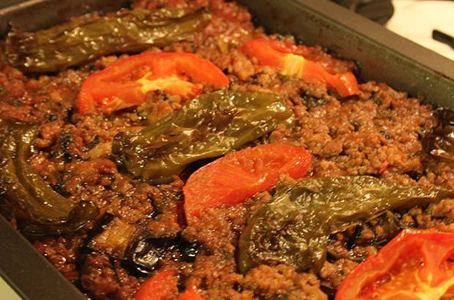 İki ülke birbirine girdi? 'Musakka' hangi ülkenin yemeği? - Resim: 3