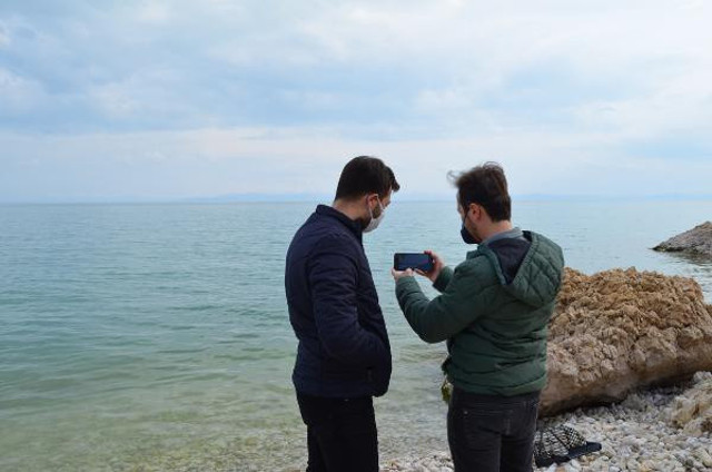 Van Gölü Canavarı hortladı! Görüntülediği cismi canavar sandı - Resim: 1