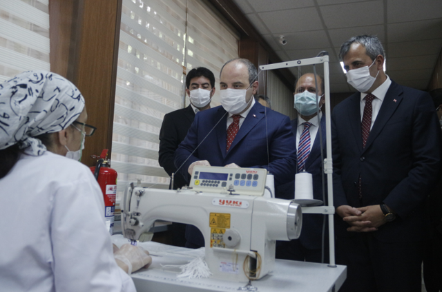 Bakan Varank: Türkiye maskenin ihracatını da yapabilecek - Resim: 1