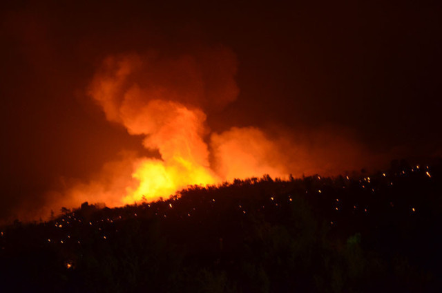 Türkiye 11 gündür yanıyor yangın bölgelerinde son durum! İki ilde 6 noktada yangın - Resim: 4