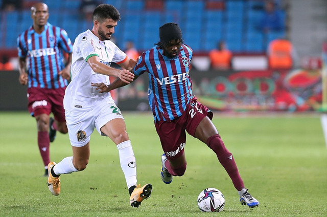 Alanyaspor'la berabere kalan Trabzonspor liderlik şansını kaçırdı - Resim: 0