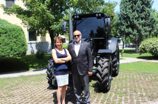 Zeynep Erkunt Armağan evli mi eşi çocukları kimdir?Zeynep Erkunt Armağan kimin kızı? - Resim: 0