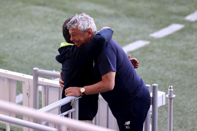 Ali Koç, Dinamo Kiev idmanını izledi! Mircea Lucescu ile bir araya geldi - Resim: 0