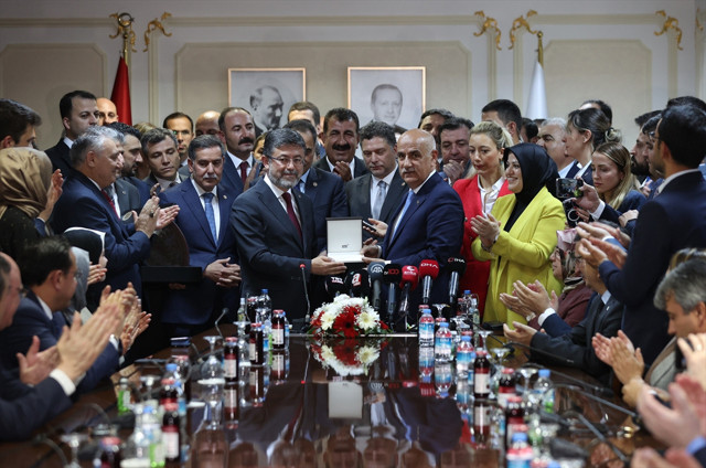İbrahim Yumaklı Vahit Kirişçi'den tarım bakanlığı görevini devraldı - Resim: 2