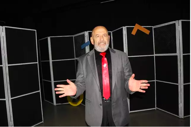 CHP genel başkanlığına ben de adayım diyecekti ki.. Salona kimse gelmedi - Resim: 0