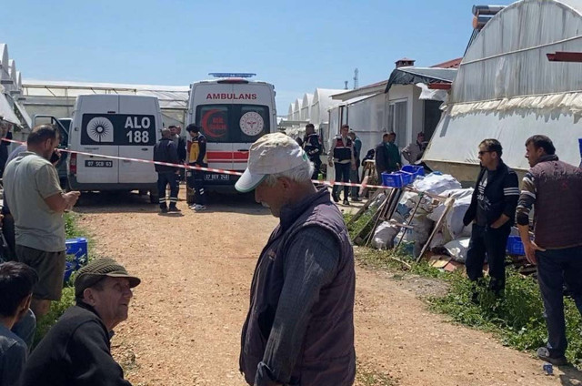 Antalya'daki acı olay! Kayınvalide, gelin ve torunun cenazeleri teslim alındı - Resim: 0