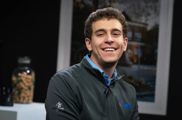 Ünlü satranç büyükustası hayatını kaybetti - Resim: 0