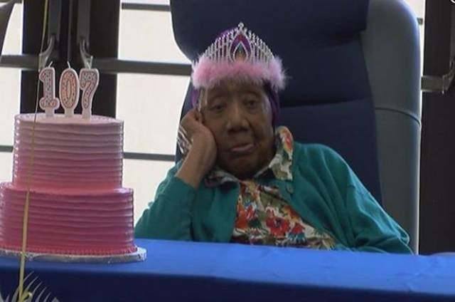 Umursamazlıkta zirve yapanlar! - Resim: 4