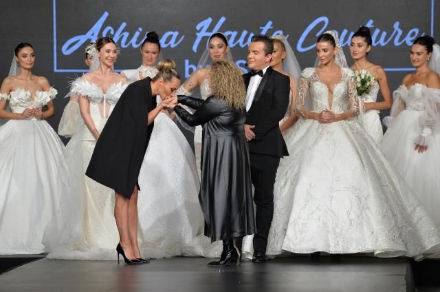 Dansözlüğü bırakmıştı Asena ilk defilesinde göz yaşlarını tutamadı! - Resim: 4