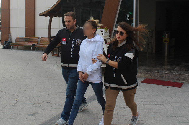 Masaj derneğine fuhuş operasyonu! Gelin ve görümce gözaltında - Resim: 0