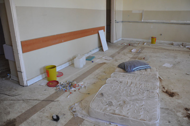 Eski Isparta Devlet Hastanesi binasında fuhuş yapılıyor - Resim: 2