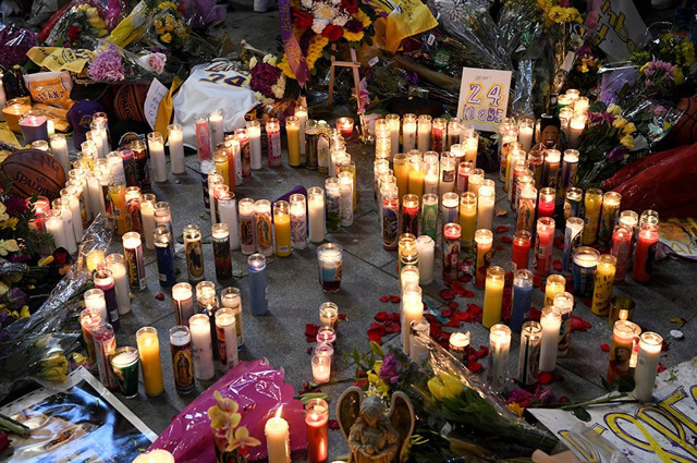 Staples Center önünde Kobe Bryant için yas tuttular - Resim: 1