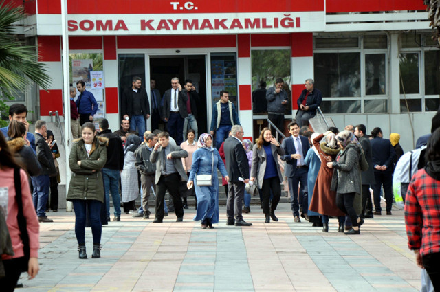 Manisa'da 4.8 büyüklüğünde deprem oldu! Deprem İstanbul'da hissedildi - Resim: 0