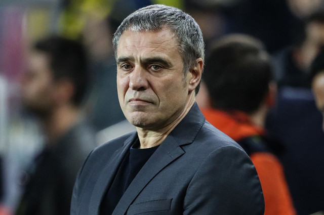 Ersun Yanal’dan Ali Koç’a: Beni feda edin başkanım - Resim: 0