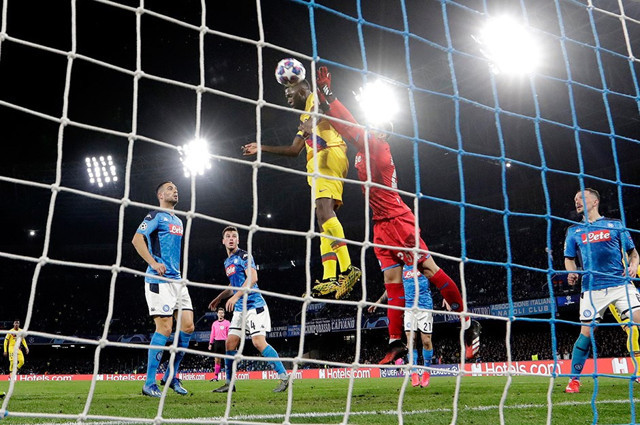 Şampiyonlar Ligi ve Avrupa Ligi'nde Corona virus önlemi - Resim: 0