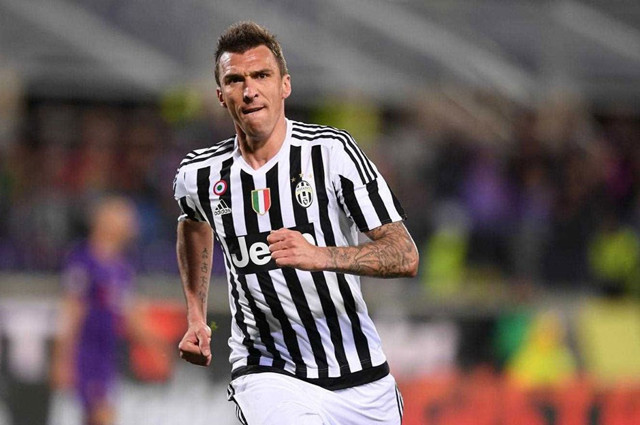 Fenerbahçe ve Galatasaray Mandzukic için kapışıyor - Resim: 0