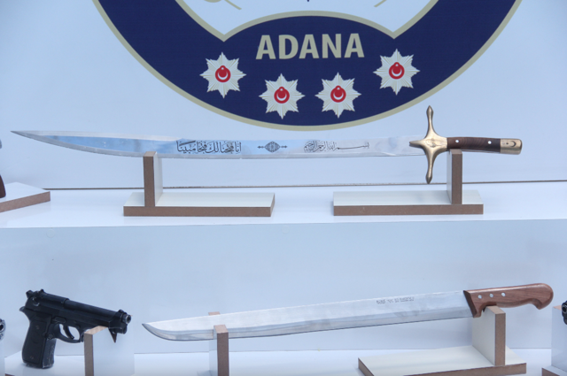 Adana'da 1 haftalık denetimde 41 adet silah ele geçirildi - Resim: 1