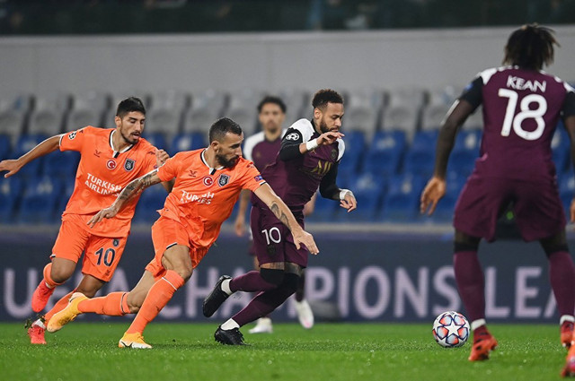 Başakşehir PSG maçı sonrası Fransızlar şaştı kaldı: Türk tuzağından kurtulduk - Resim: 0