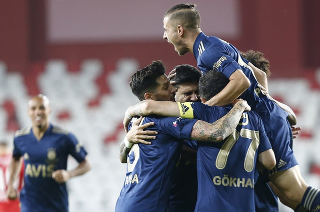 Sinan Gümüş için dikkat çeken yorum: Aptalca takımını sattı - Resim: 1