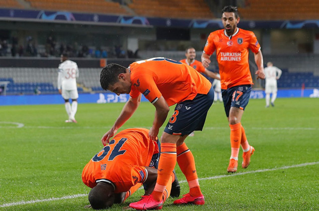 Başakşehir Manchester United maçında tarihi skandal! İngilizler bile şaşırdı - Resim: 5