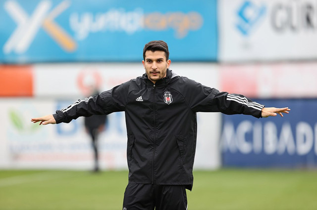 Necip Uysal'dan açıklamalar: İhtiyaç olursa kaleye de geçerim - Resim: 0