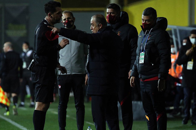 Erman Toroğlu: Fatih Terim'e en az 8-9 maç ceza verilmeliydi - Resim: 1