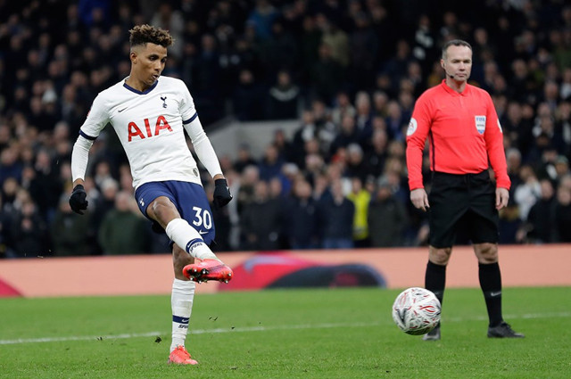 Galatasaray'ın yeni transferi Gedson Fernandes ambulans uçakla İstanbul'a geldi - Resim: 1