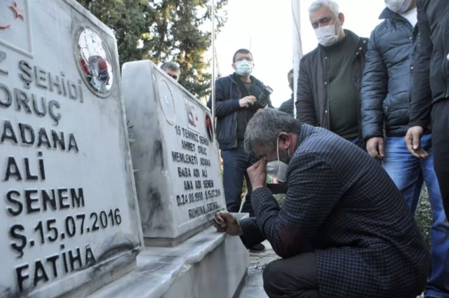 Bakan Zümrüt Selçuk'tan, Adana'da 79 mezarın tahrip edilmesine tepki! - Resim: 1