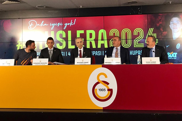 Muslera imzayı attı Mustafa Cengiz'den flaş Belhanda sözleri - Resim: 0