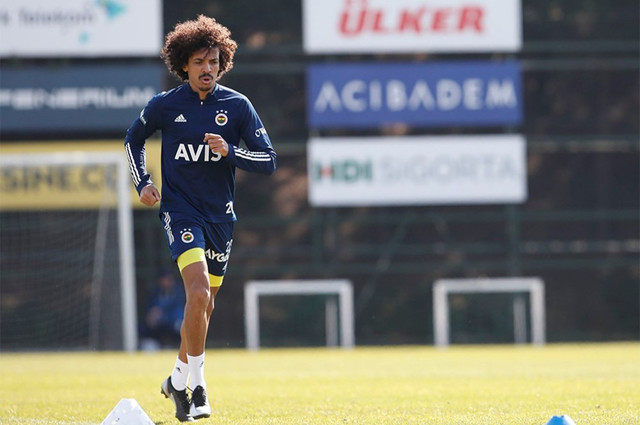 Luiz Gustavo, Fenerbahçe'den ayrılıyor! Taraftar yıkılacak - Resim: 0