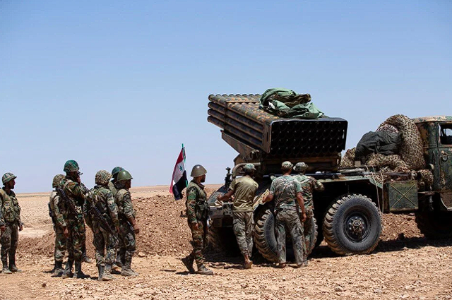 Mevziler kazıp ağır silahları yığdılar! Rejim güçleri ve PKK/YPG Suriye'de yan yana - Resim: 1