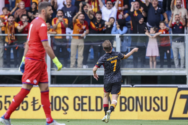 Galatasaray ilk yarıda işi bitirdi! - Resim: 0