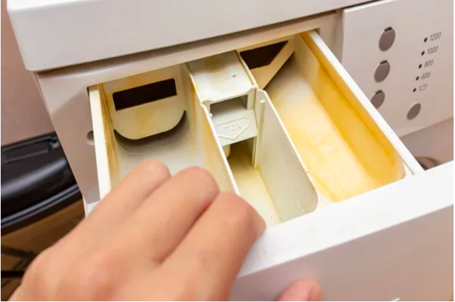 Çamaşırlarınız kirli çıkıyorsa makinenize hemen bunu yapın farkı görün! - Resim: 1