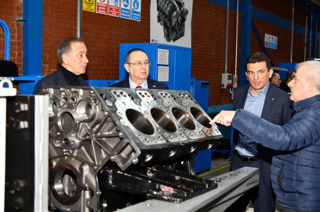 Fatih Altaylı Arifiye'deki tank palet fabrikasını gezdi Katarlı aradı gördüklerini yazdı - Resim: 0