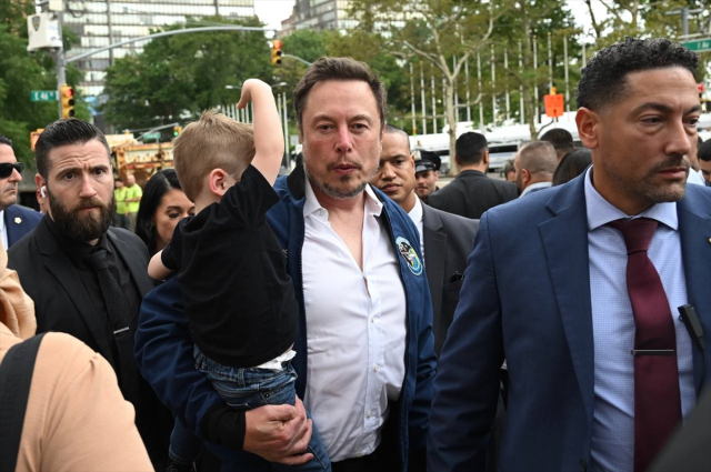 Elon Musk, Erdoğan'ın yanına kucağında çocuğuyla geldi - Resim: 0