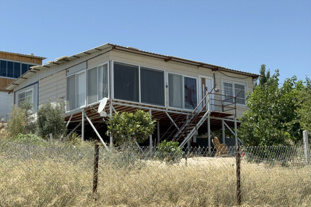 Adana'da evinin bahçesinde silahlı saldırıya uğrayan kişi öldü: "Damadım iyilik yaptı kötülük buldu" - Resim: 0