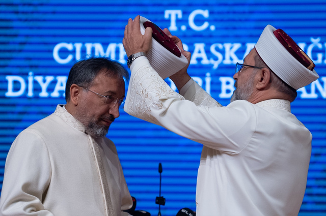 Ali Erbaş'ın kızı Merve Safa Likoğlu'ndan babasına övgü - Resim: 0