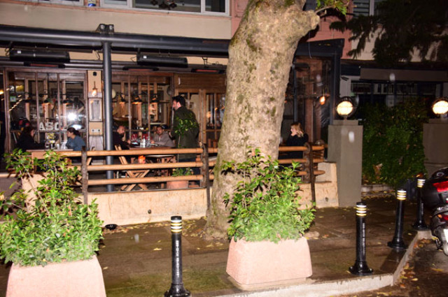 Ünlü oyuncular fena yakalandı 'Lütfen silin fotoğrafları o evli' - Resim: 4