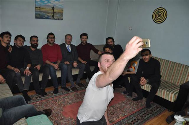 Rektöre twitter'dan bu mesajı attı sonrasında olanlar oldu - Resim: 3